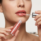 Blow Shine Like Gloss Lip Gloss - Talking Shine